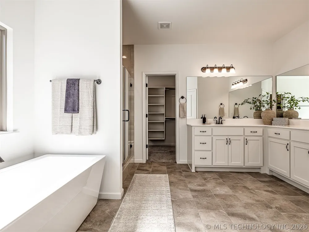 703 E 126th Street S Jenks, OK 74037