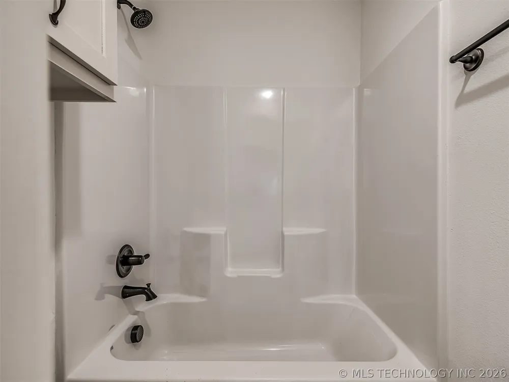 703 E 126th Street S Jenks, OK 74037