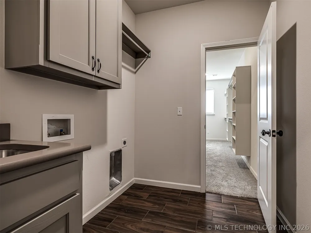 703 E 126th Street S Jenks, OK 74037