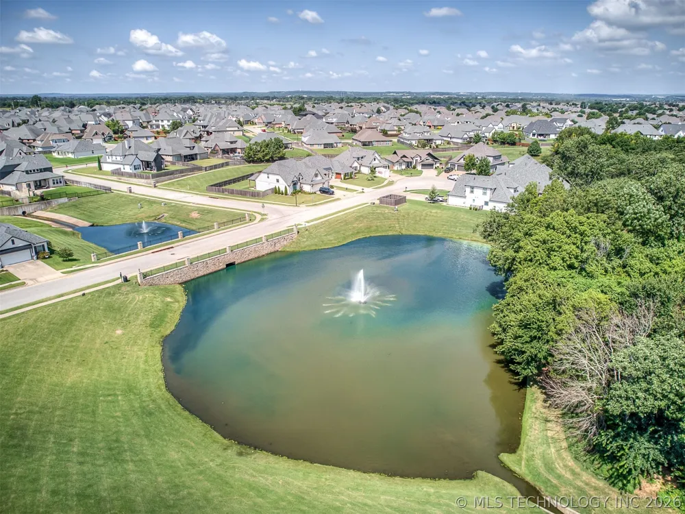 703 E 126th Street S Jenks, OK 74037