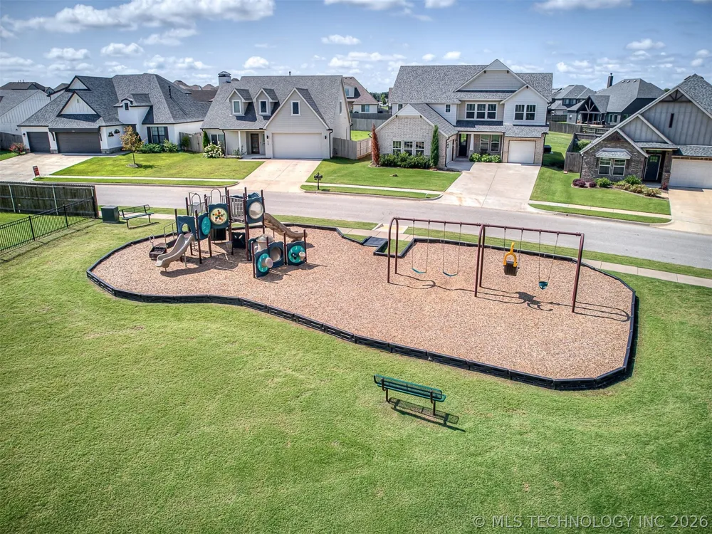 703 E 126th Street S Jenks, OK 74037