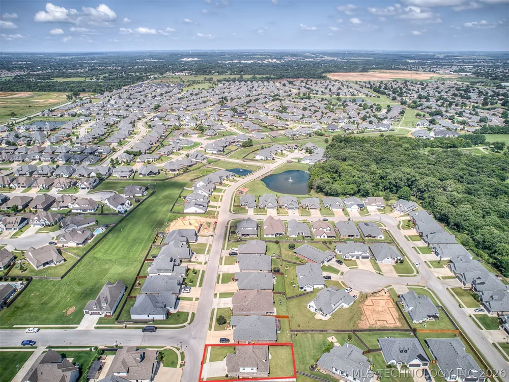 703 E 126th Street S Jenks, OK 74037