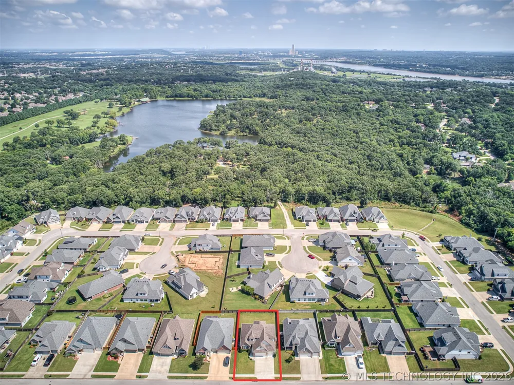703 E 126th Street S Jenks, OK 74037