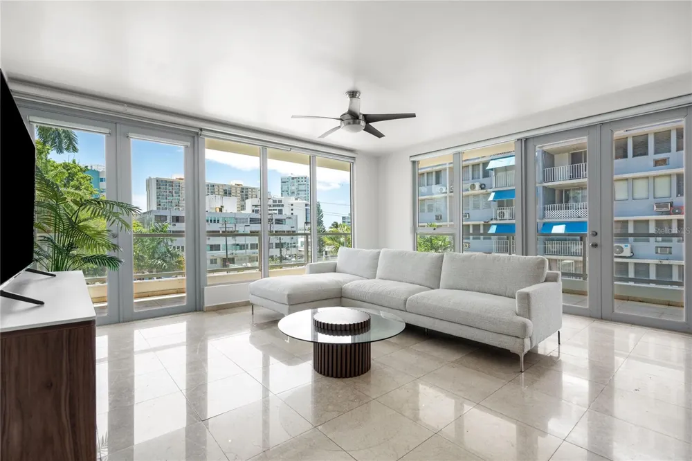 59 LIRIO #301 Carolina, PR 00979