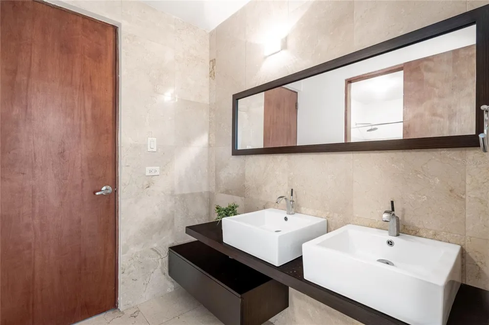 59 LIRIO #301 Carolina, PR 00979