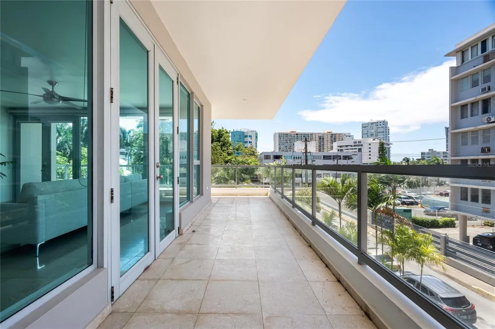 59 LIRIO #301 Carolina, PR 00979
