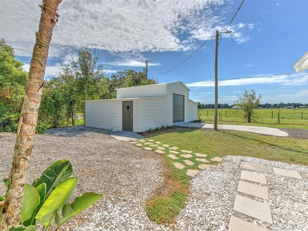 4608 HOLBROOK ROAD Plant City, FL 33565