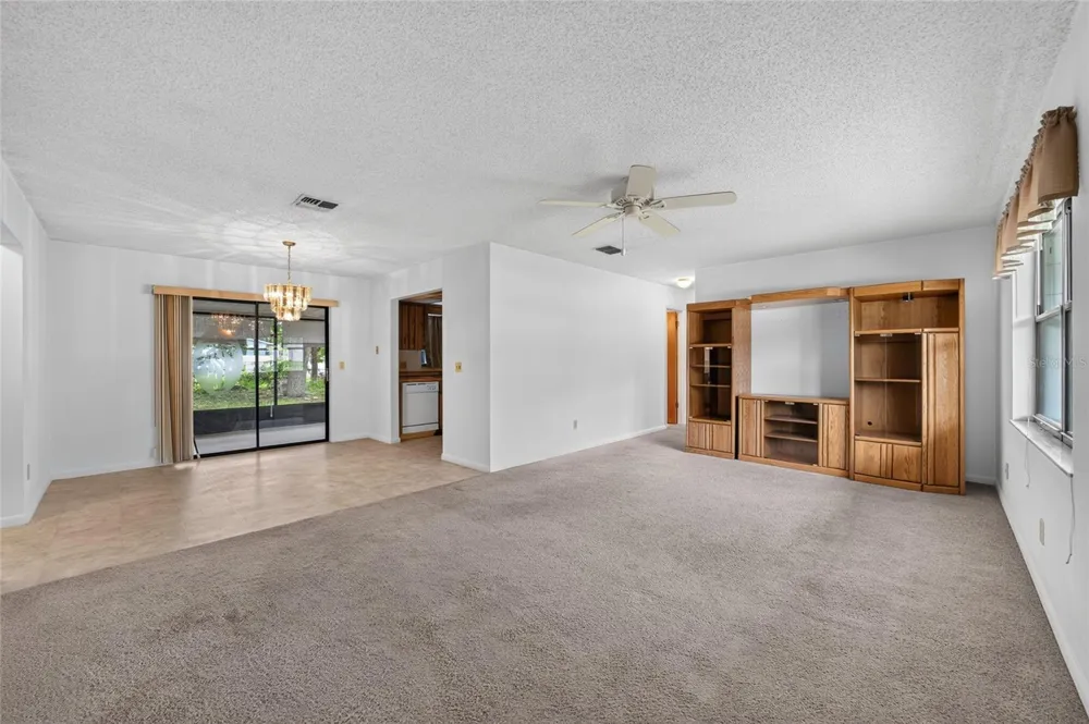 610 FOURTH AVENUE Lady Lake, FL 32159