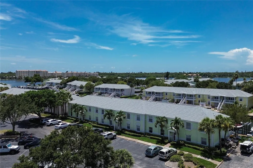 5111 COQUINA KEY DRIVE SE #C St Petersburg, FL 33705