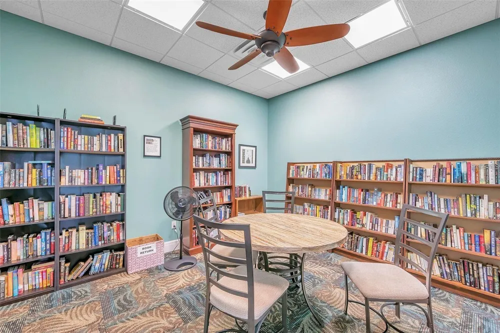 5111 COQUINA KEY DRIVE SE #C St Petersburg, FL 33705