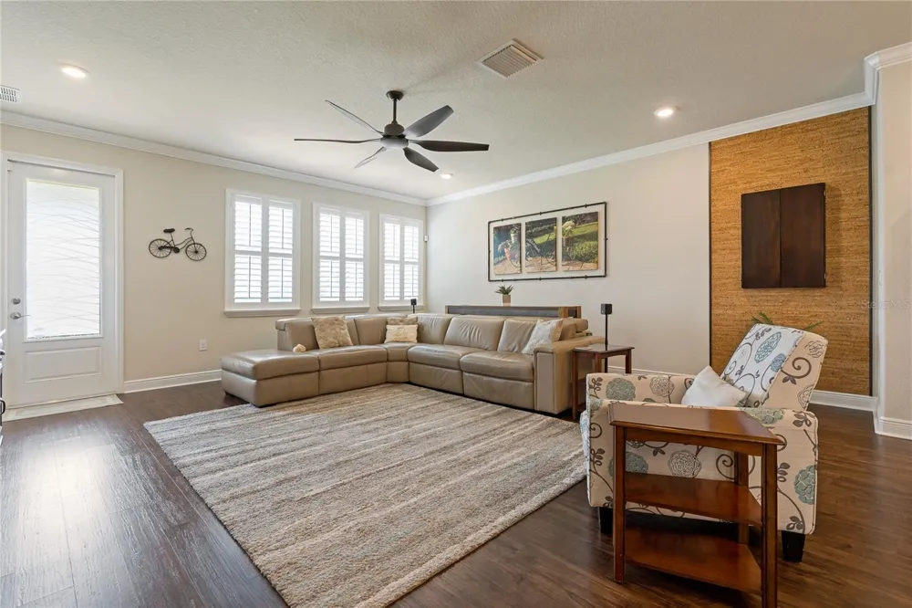 597 OZONA VILLAGE DRIVE Palm Harbor, FL 34683