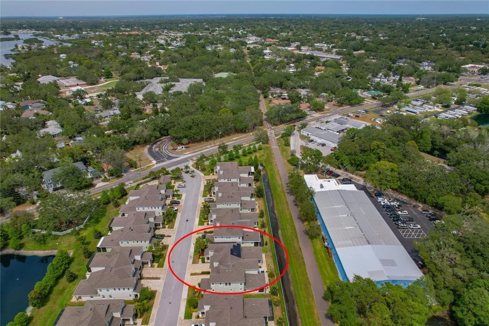 597 OZONA VILLAGE DRIVE Palm Harbor, FL 34683