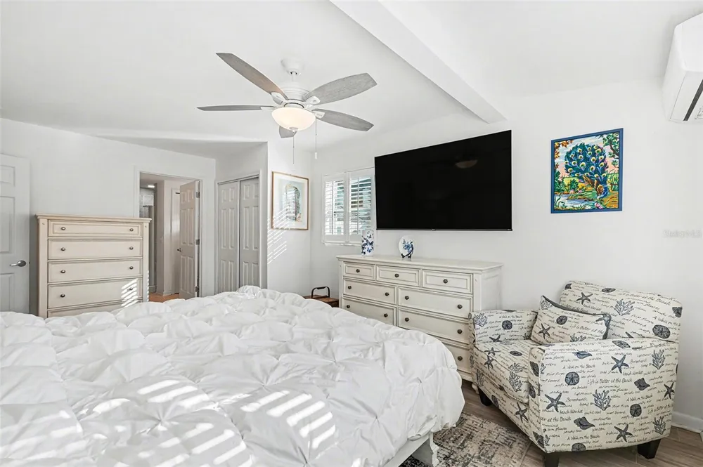 206 HARBOR DRIVE Cape Canaveral, FL 32920