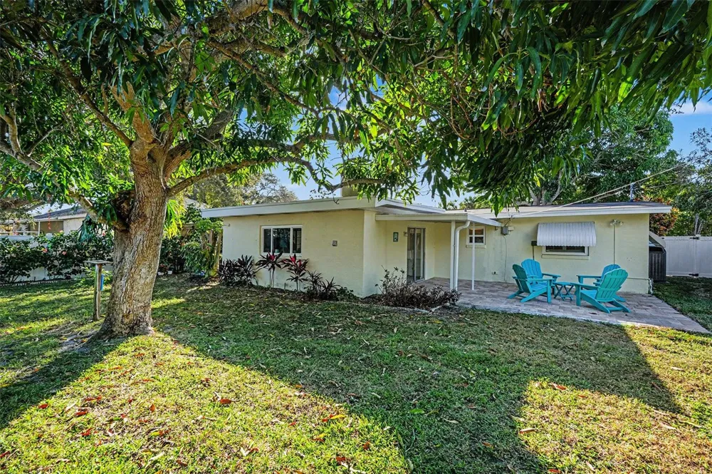 206 HARBOR DRIVE Cape Canaveral, FL 32920