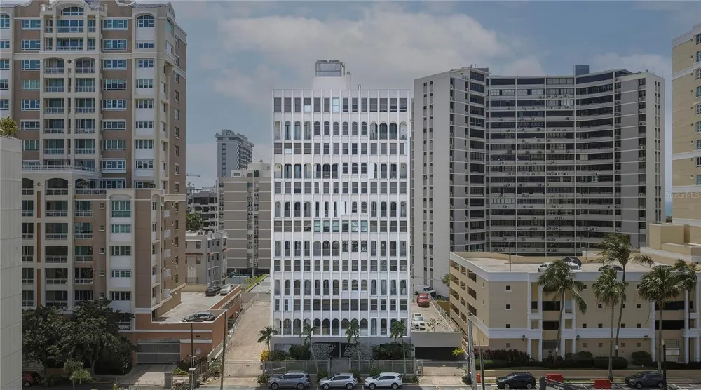 16 CARRION COURT #24 San Juan, PR 00911