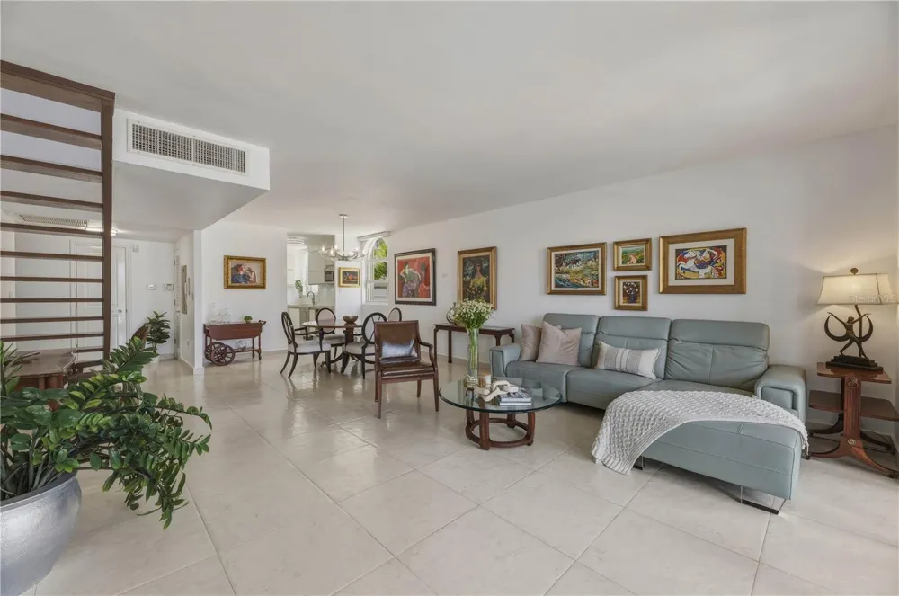 16 CARRION COURT #24 San Juan, PR 00911
