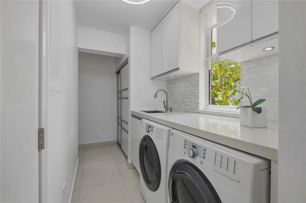 16 CARRION COURT #24 San Juan, PR 00911