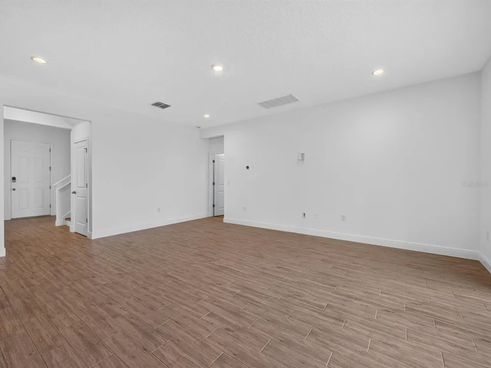 603 AVILA PLACE Howey In The Hills, FL 34737