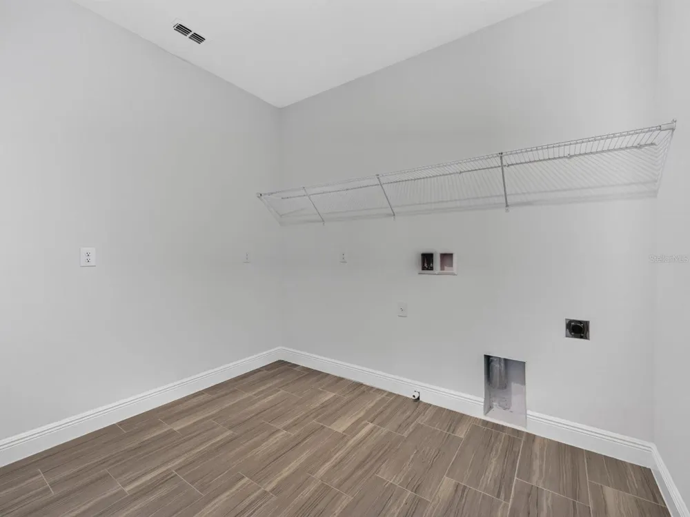 603 AVILA PLACE Howey In The Hills, FL 34737