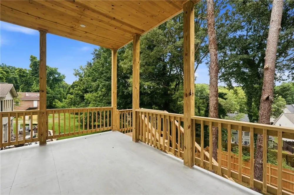1361 Warren Avenue Scottdale, GA 30079
