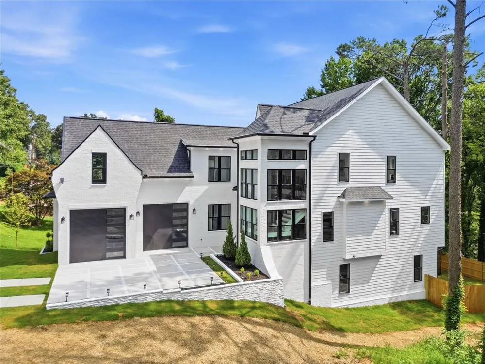 1361 Warren Avenue Scottdale, GA 30079