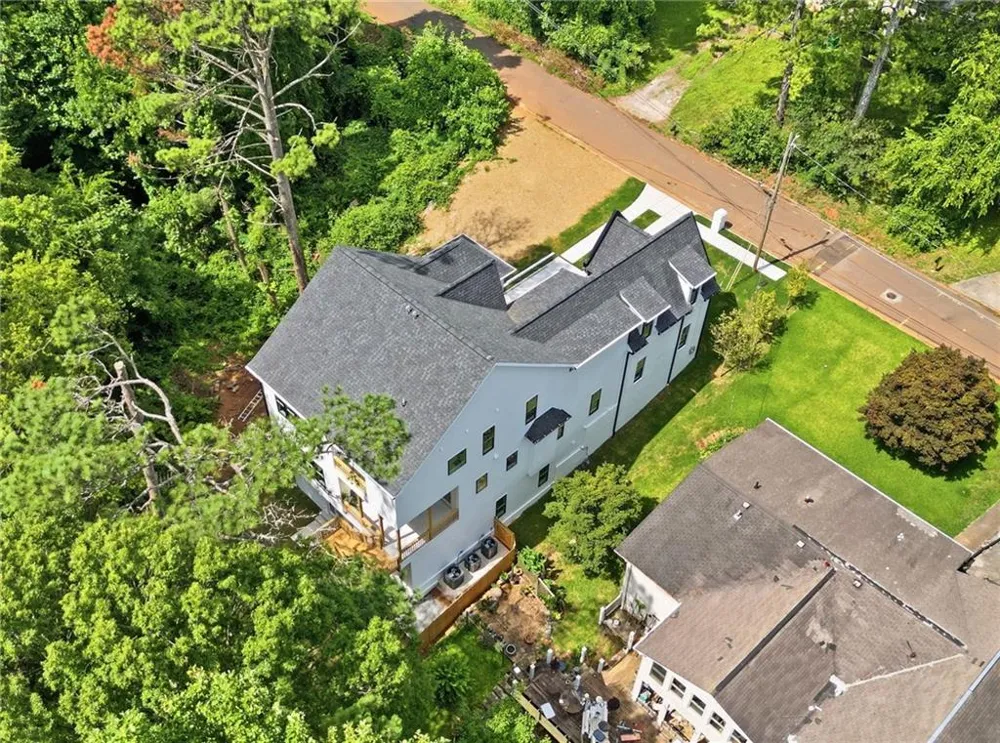 1361 Warren Avenue Scottdale, GA 30079