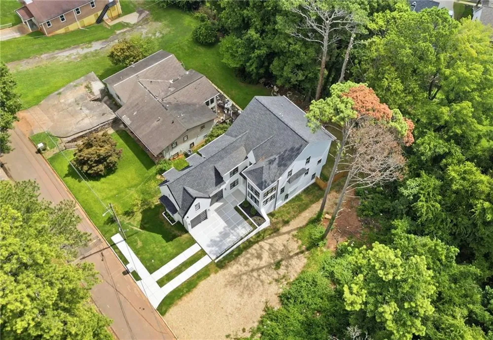 1361 Warren Avenue Scottdale, GA 30079