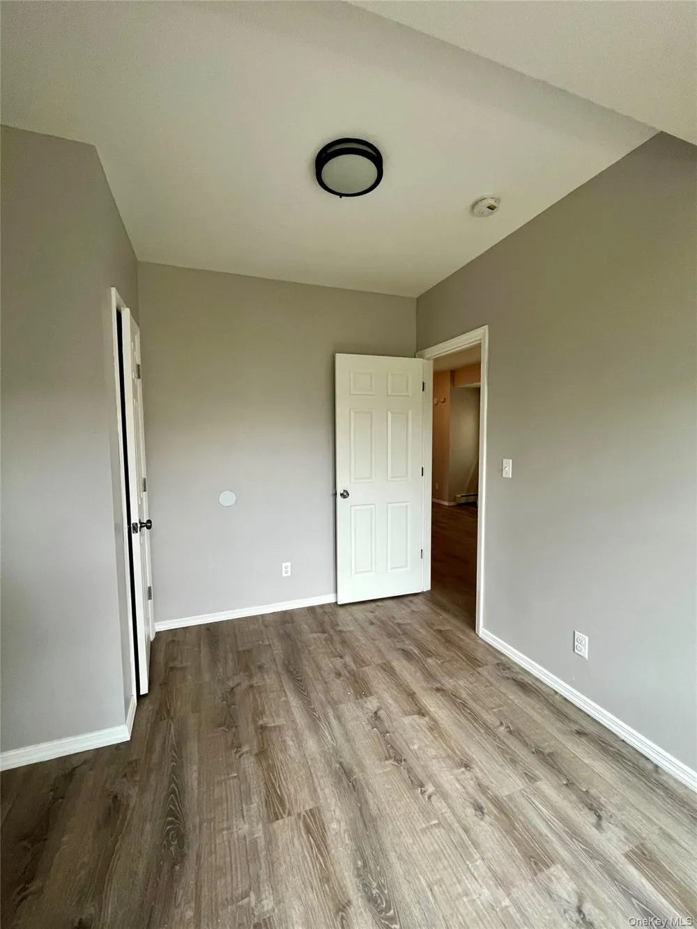 6 E 2nd Street #1st Floor Huntington Station, NY 11746