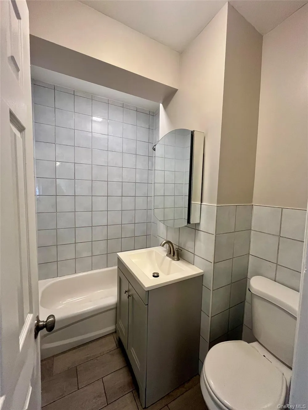 6 E 2nd Street #1st Floor Huntington Station, NY 11746