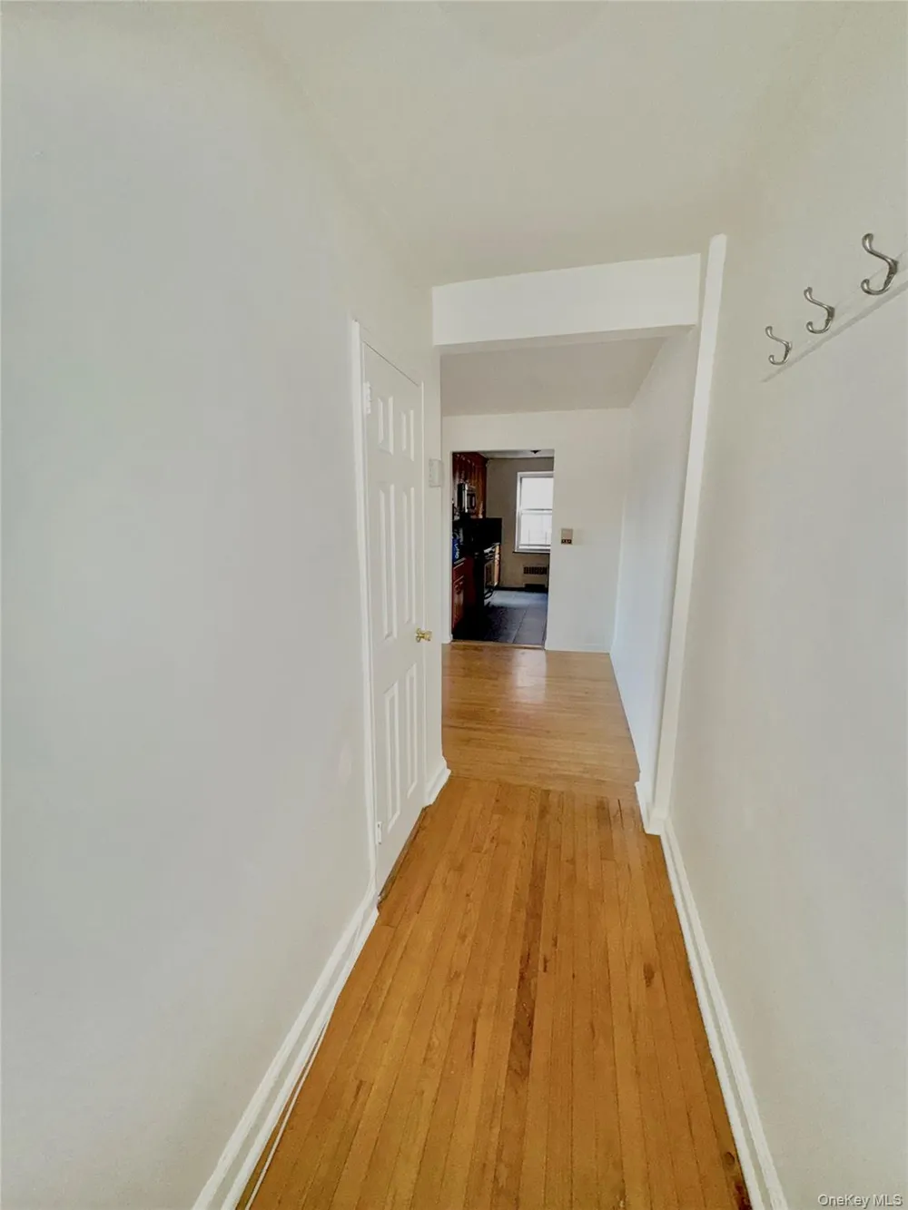 2090 Barnes Avenue #3G Bronx, NY 10462