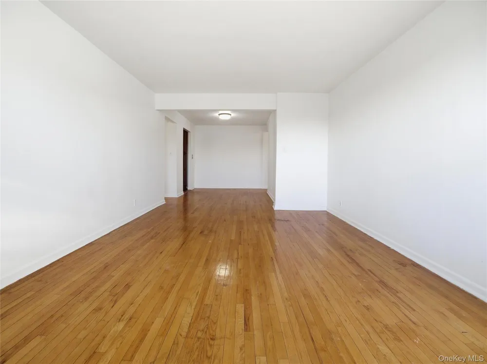 2090 Barnes Avenue #3G Bronx, NY 10462