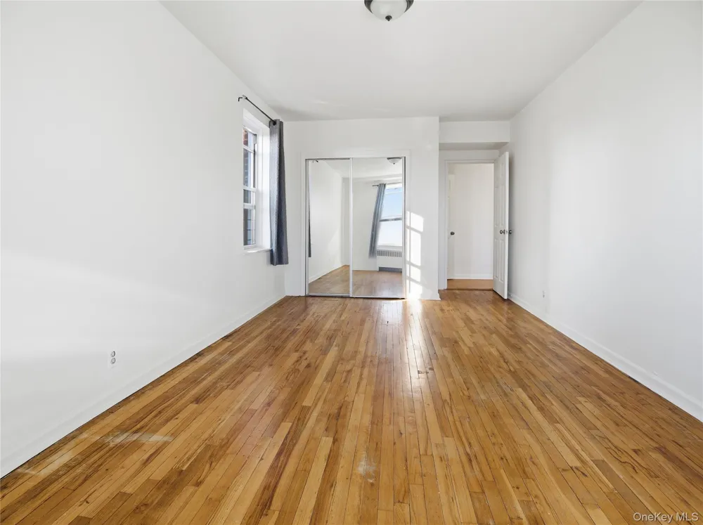 2090 Barnes Avenue #3G Bronx, NY 10462