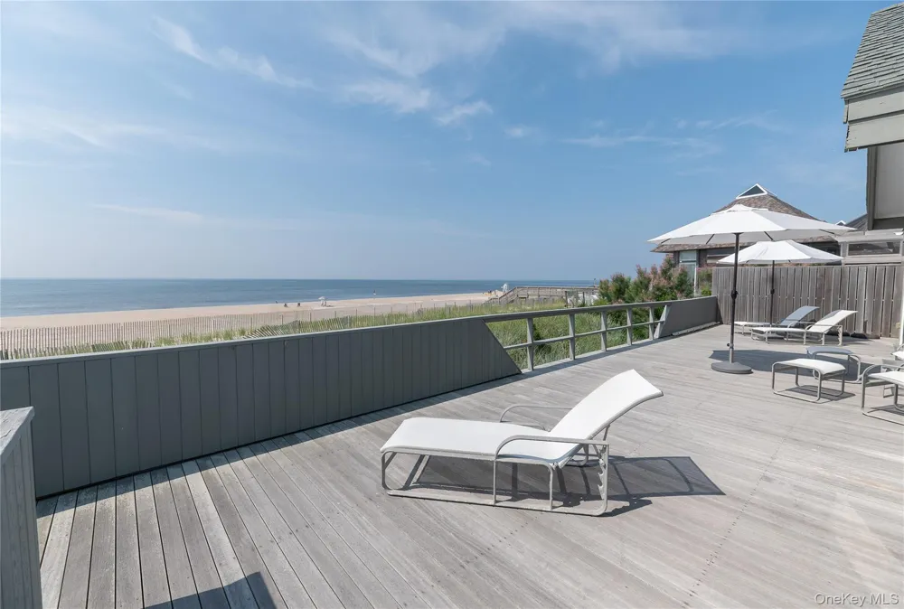 59 Gale Avenue Seaview, NY 11770