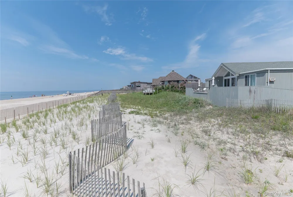 59 Gale Avenue Seaview, NY 11770