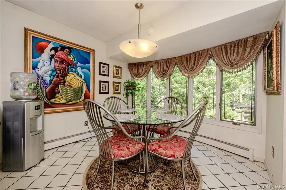 561 Golf Drive Valley Stream, NY 11581