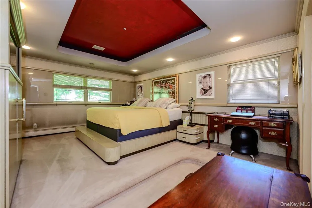 561 Golf Drive Valley Stream, NY 11581