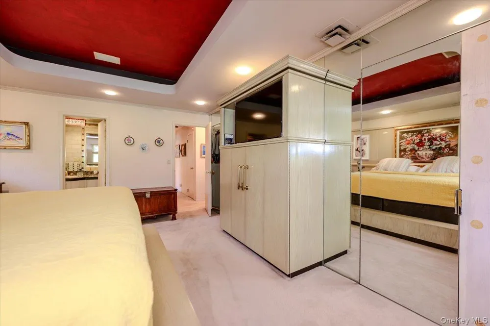 561 Golf Drive Valley Stream, NY 11581