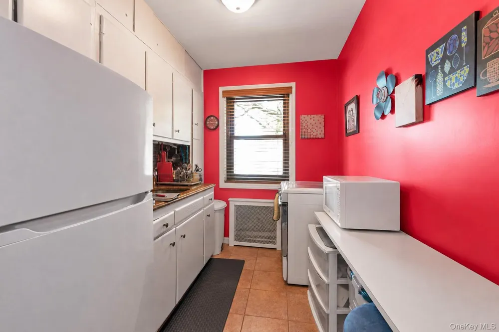 17-01 Utopia Parkway #1 Whitestone, NY 11357