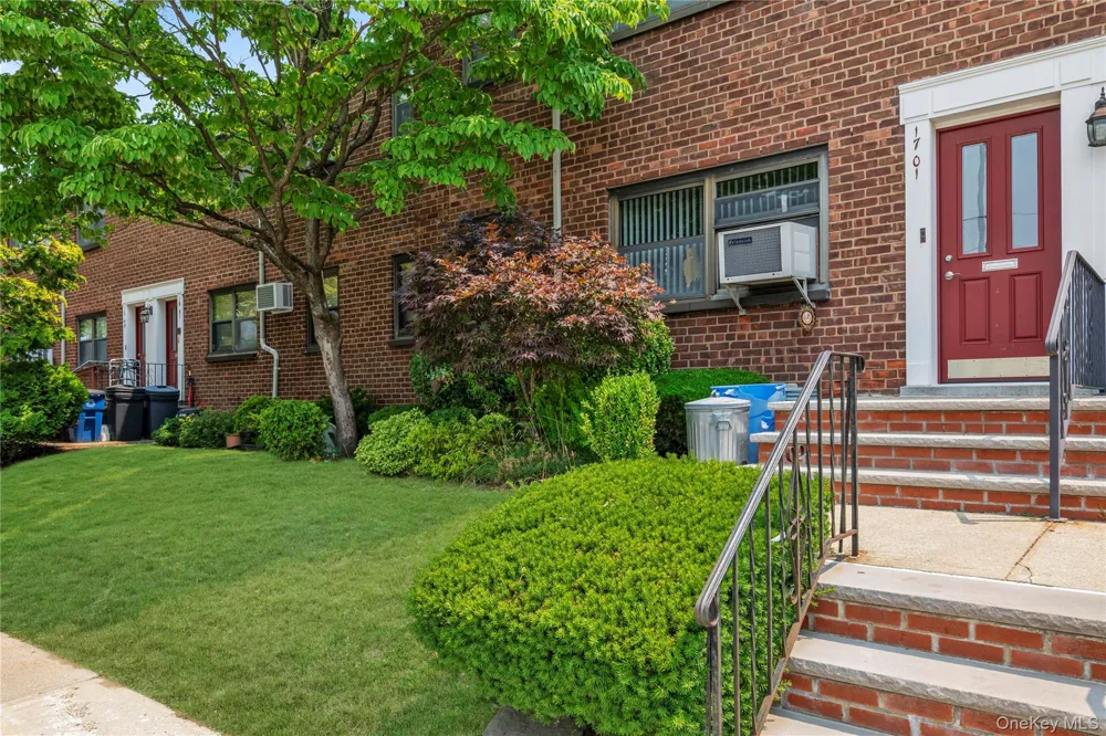 17-01 Utopia Parkway #1 Whitestone, NY 11357