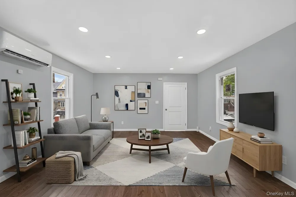 10513 133rd Street Richmond Hill, NY 11419