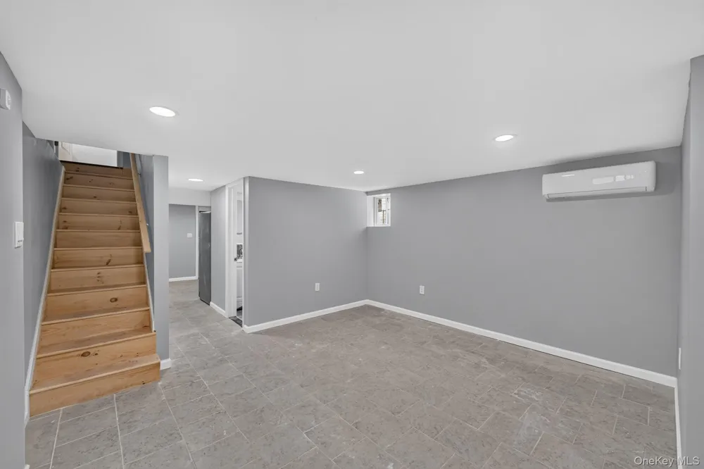 10513 133rd Street Richmond Hill, NY 11419