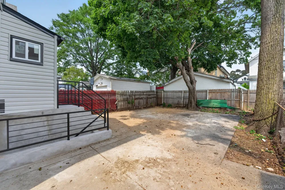 10513 133rd Street Richmond Hill, NY 11419