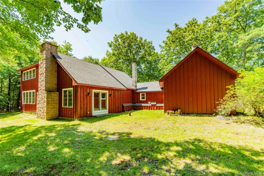 695 Wolf Hill Road Hillsdale, NY 12529