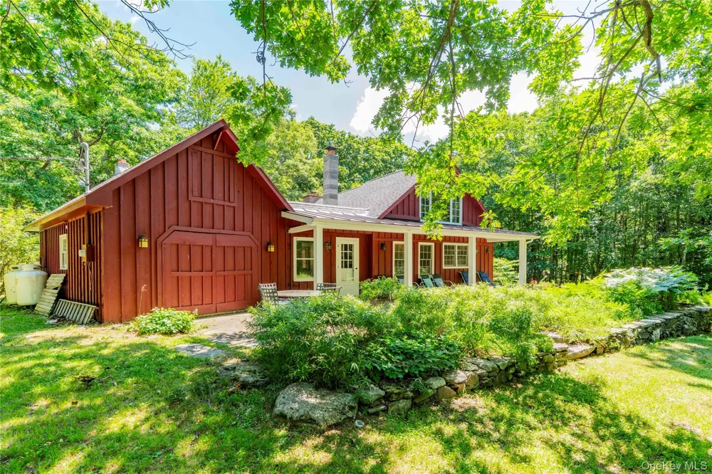 695 Wolf Hill Road Hillsdale, NY 12529