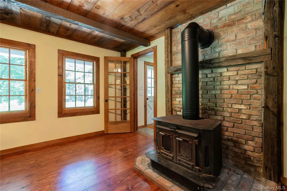 695 Wolf Hill Road Hillsdale, NY 12529