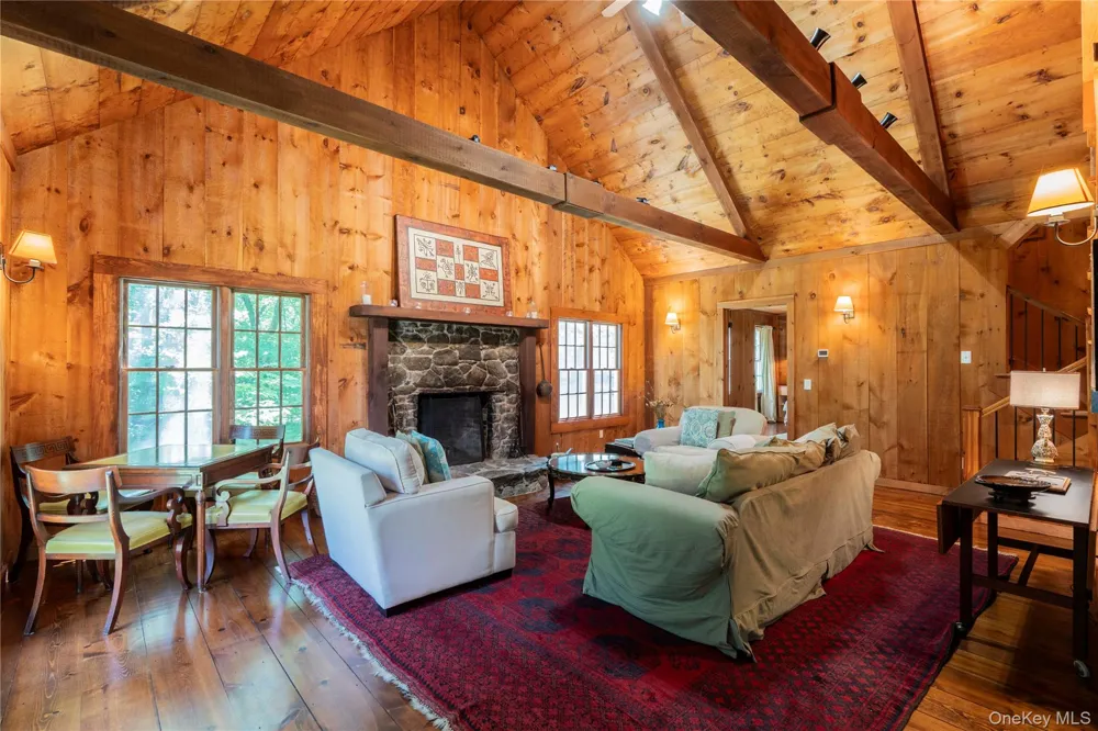 695 Wolf Hill Road Hillsdale, NY 12529