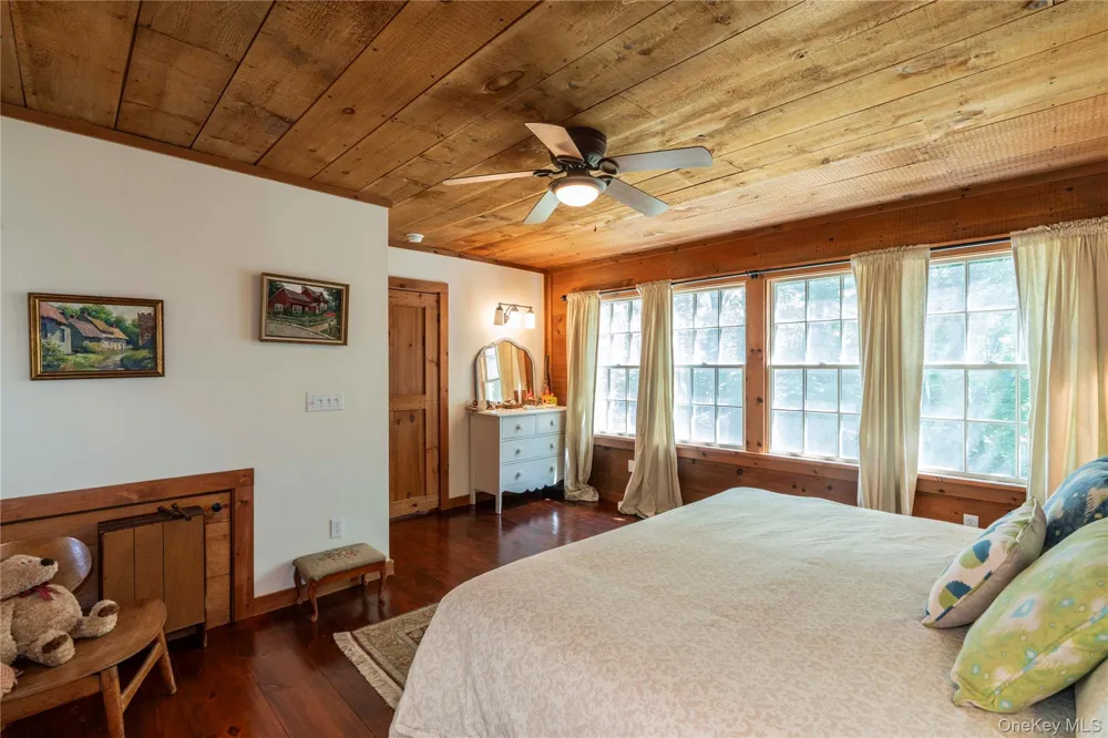 695 Wolf Hill Road Hillsdale, NY 12529