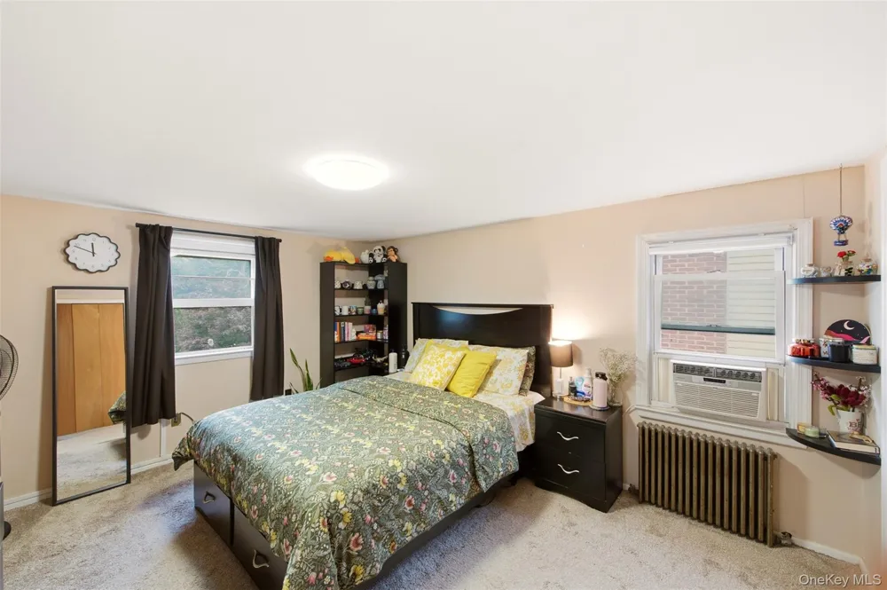 5 Putnam Place Huntington Station, NY 11746