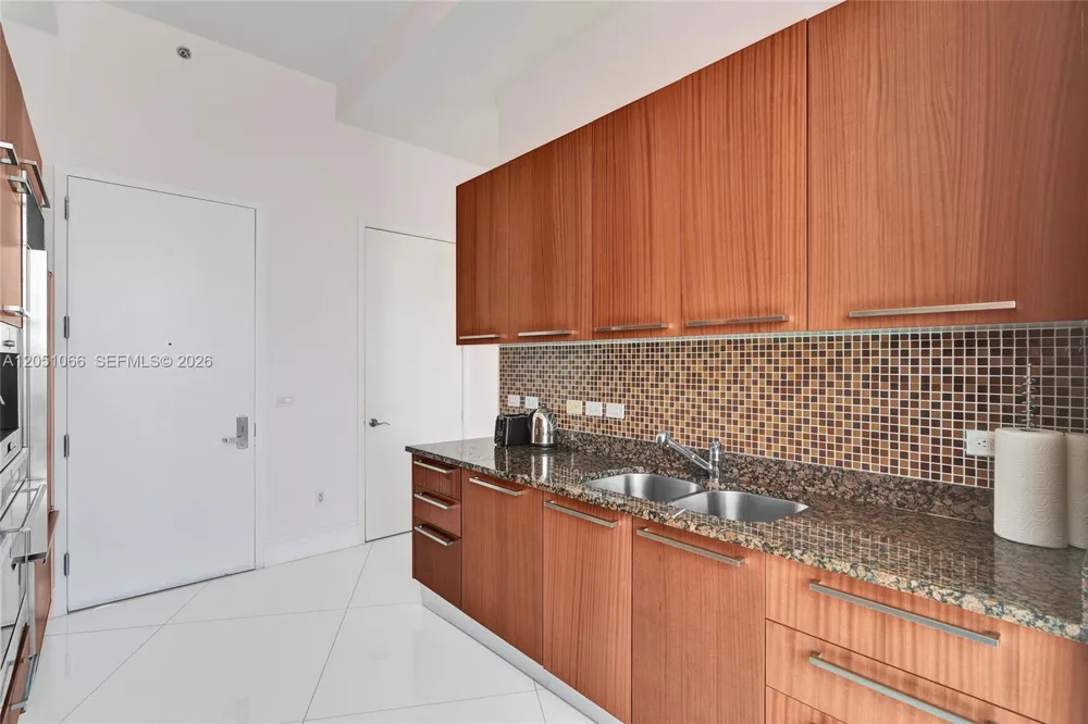 16001 Collins Ave #4305 Sunny Isles Beach, FL 33160