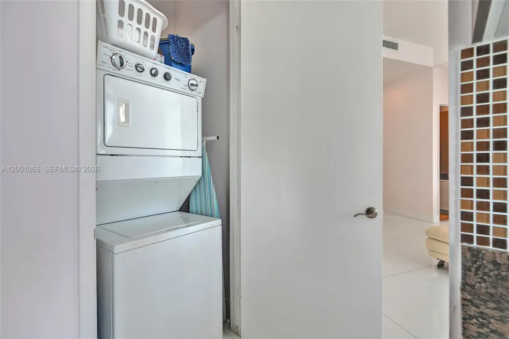 16001 Collins Ave #4305 Sunny Isles Beach, FL 33160